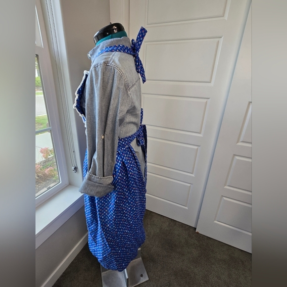 THE TAILOR MAID WHIDBEY ISLAND HANDMADE ROYAL BLUE DITZY FLORAL APRON KITCHEN OS - Picture 4 of 8